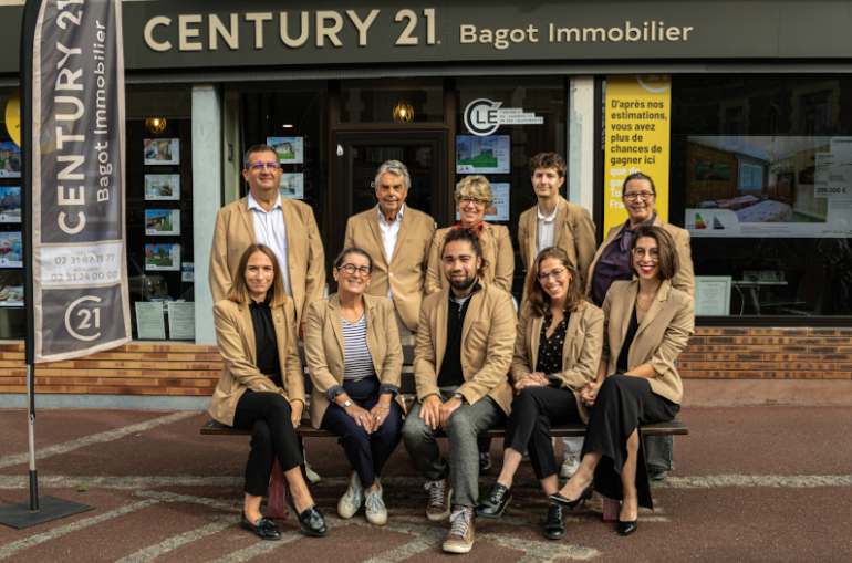 l'équipe de l'agence Bagot Immobilier