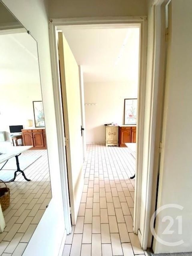 Afficher la photo en grand Appartement F2 à vendre - 2 pièces - 31.95 m2 - VILLERS SUR MER - 14 - BASSE-NORMANDIE - Century 21 Frédéric Bagot