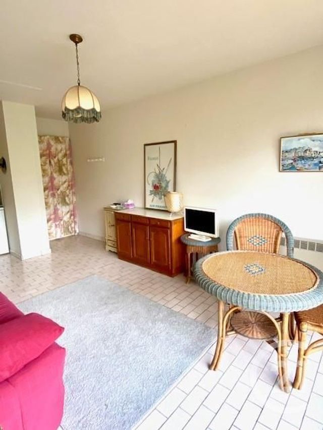 Afficher la photo en grand Appartement F2 à vendre - 2 pièces - 31.95 m2 - VILLERS SUR MER - 14 - BASSE-NORMANDIE - Century 21 Frédéric Bagot