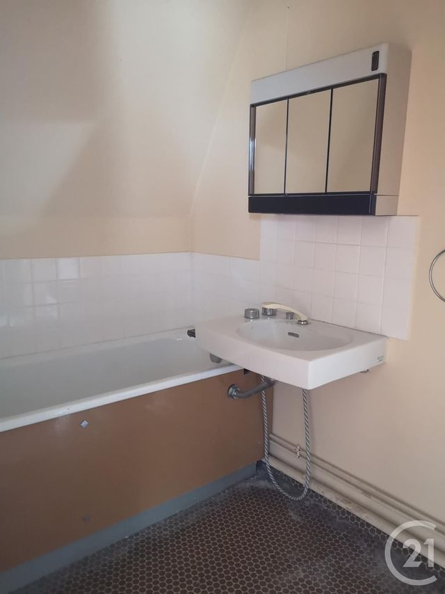 Appartement F1 à vendre - 1 pièce - 21.2 m2 - VILLERS SUR MER - 14 - BASSE-NORMANDIE - Century 21 Frédéric Bagot Appartement F1 à vendre - 1 pièce - 21.2 m2 - VILLERS SUR MER - 14 - BASSE-NORMANDIE - Century 21 Frédéric Bagot