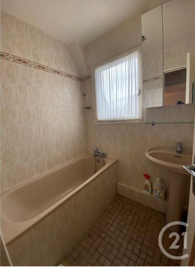 Afficher la photo en grand Appartement F2 à vendre - 2 pièces - 38.7 m2 - VILLERS SUR MER - 14 - BASSE-NORMANDIE - Century 21 Frédéric Bagot