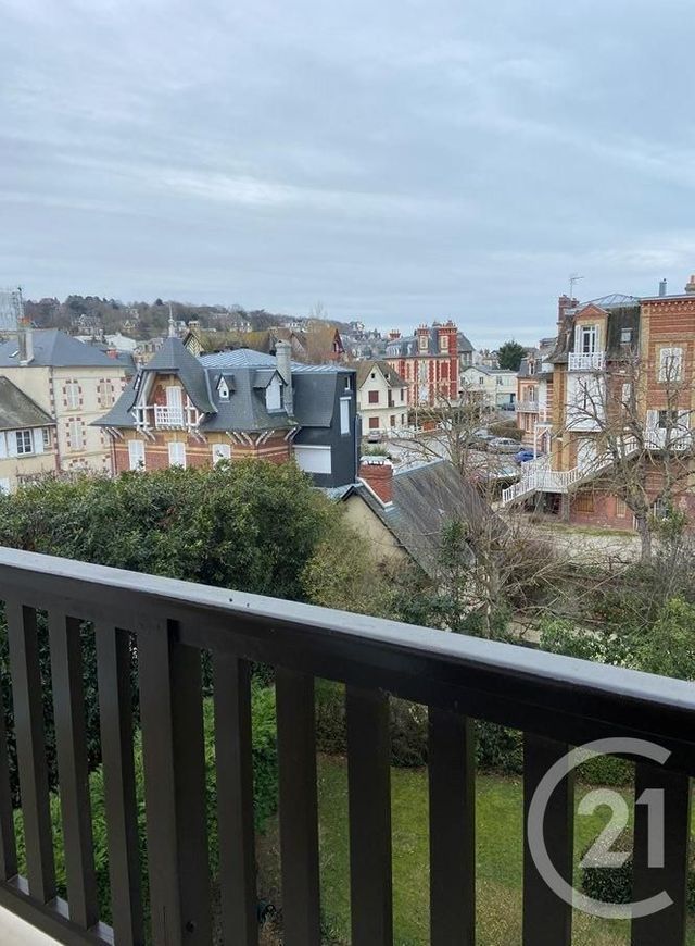 Afficher la photo en grand Appartement F2 à vendre - 2 pièces - 38.7 m2 - VILLERS SUR MER - 14 - BASSE-NORMANDIE - Century 21 Frédéric Bagot