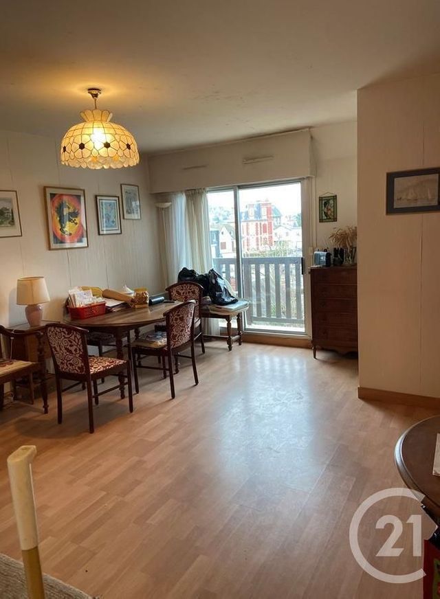 Afficher la photo en grand Appartement F2 à vendre - 2 pièces - 38.7 m2 - VILLERS SUR MER - 14 - BASSE-NORMANDIE - Century 21 Frédéric Bagot