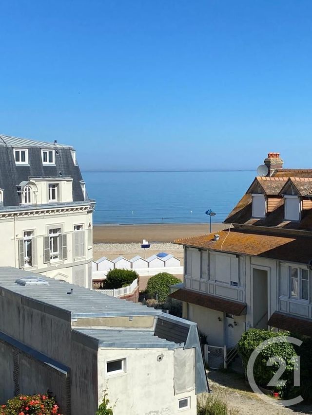 Appartement F2 à vendre - 2 pièces - 29.95 m2 - VILLERS SUR MER - 14 - BASSE-NORMANDIE - Century 21 Frédéric Bagot Appartement F2 à vendre - 2 pièces - 29.95 m2 - VILLERS SUR MER - 14 - BASSE-NORMANDIE - Century 21 Frédéric Bagot