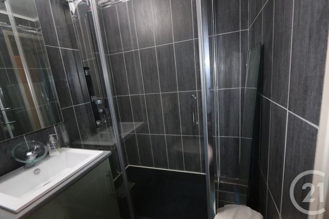 Appartement F2 à vendre - 2 pièces - 30.67 m2 - VILLERS SUR MER - 14 - BASSE-NORMANDIE - Century 21 Frédéric Bagot Appartement F2 à vendre - 2 pièces - 30.67 m2 - VILLERS SUR MER - 14 - BASSE-NORMANDIE - Century 21 Frédéric Bagot