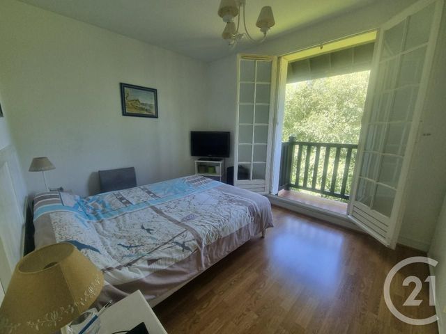 Afficher la photo en grand Appartement F3 à vendre - 3 pièces - 61.72 m2 - VILLERS SUR MER - 14 - BASSE-NORMANDIE - Century 21 Bagot Immobilier