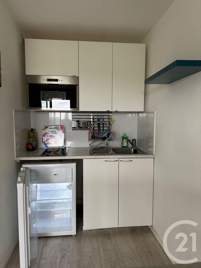 Appartement F1 à louer - 1 pièce - 28.0 m2 - VILLERS SUR MER - 14 - BASSE-NORMANDIE - Century 21 Bagot Immobilier