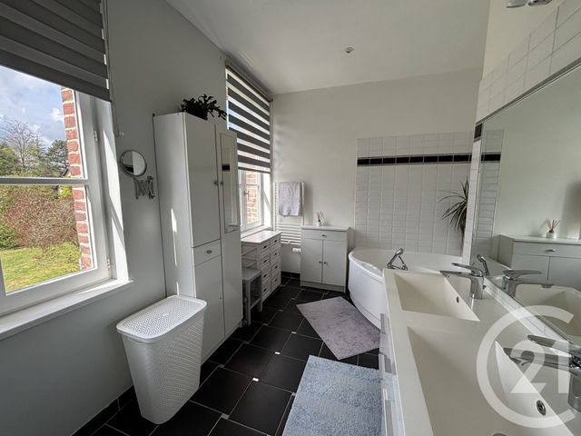 maison à vendre - 6 pièces - 144.46 m2 - EQUEMAUVILLE - 14 - BASSE-NORMANDIE - Century 21 Bagot Immobilier