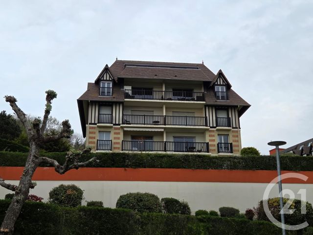 Appartement à vendre - 4 pièces - 47.0 m2 - BLONVILLE SUR MER - 14 - BASSE-NORMANDIE - Century 21 Bagot Immobilier