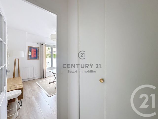 Appartement F2 à louer - 2 pièces - 28.0 m2 - BLONVILLE SUR MER - 14 - BASSE-NORMANDIE - Century 21 Bagot Immobilier