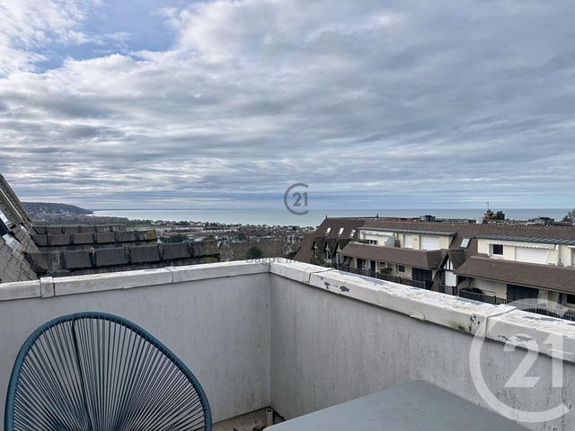 Appartement F2 à louer - 2 pièces - 28.0 m2 - BLONVILLE SUR MER - 14 - BASSE-NORMANDIE - Century 21 Bagot Immobilier