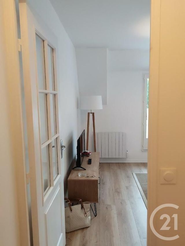 Appartement F2 à louer - 2 pièces - 28.0 m2 - BLONVILLE SUR MER - 14 - BASSE-NORMANDIE - Century 21 Bagot Immobilier