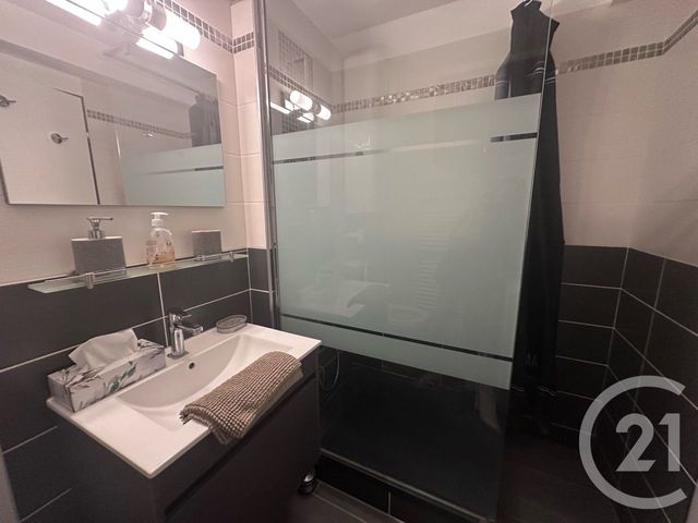 Appartement F3 à louer - 3 pièces - 34.2 m2 - VILLERS SUR MER - 14 - BASSE-NORMANDIE - Century 21 Bagot Immobilier