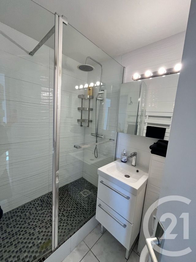 Appartement à louer - 2 pièces - 24.63 m2 - VILLERS SUR MER - 14 - BASSE-NORMANDIE - Century 21 Bagot Immobilier