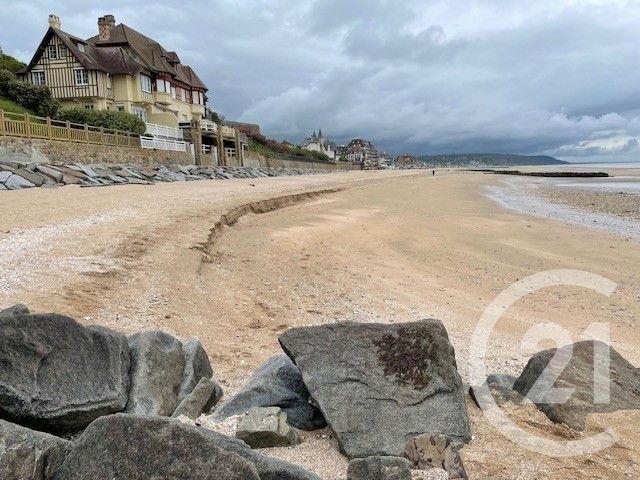 Appartement F2 à vendre - 2 pièces - 45.68 m2 - BLONVILLE SUR MER - 14 - BASSE-NORMANDIE - Century 21 Bagot Immobilier