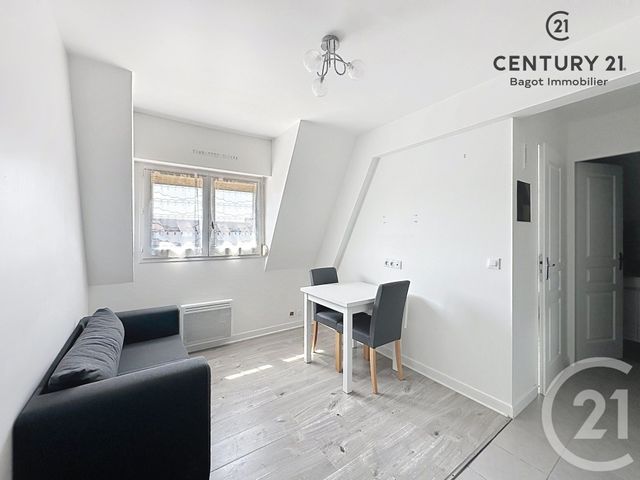 Appartement F2 à louer - 2 pièces - 27.0 m2 - VILLERS SUR MER - 14 - BASSE-NORMANDIE - Century 21 Bagot Immobilier