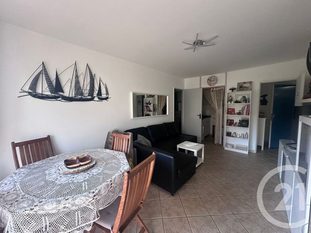 Appartement T2 à louer - 2 pièces - 36.0 m2 - VILLERS SUR MER - 14 - BASSE-NORMANDIE - Century 21 Bagot Immobilier