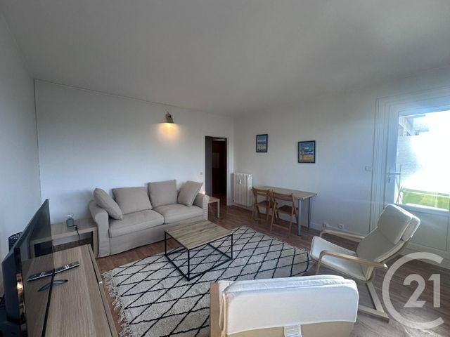 Appartement Studio à louer - 1 pièce - 30.0 m2 - BLONVILLE SUR MER - 14 - BASSE-NORMANDIE - Century 21 Bagot Immobilier