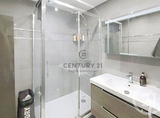 Appartement à louer - 2 pièces - 55.0 m2 - DEAUVILLE - 14 - BASSE-NORMANDIE - Century 21 Bagot Immobilier