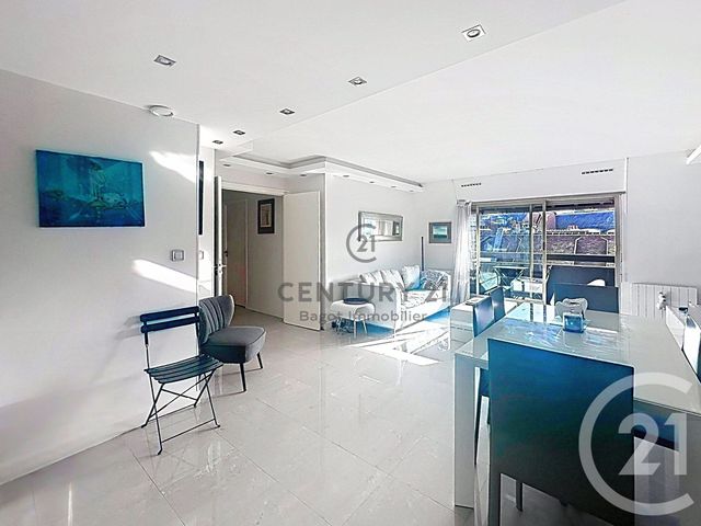 Appartement à louer - 2 pièces - 55.0 m2 - DEAUVILLE - 14 - BASSE-NORMANDIE - Century 21 Bagot Immobilier