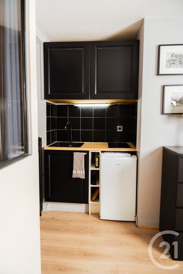 Appartement Studio à louer - 1 pièce - 20.4 m2 - BLONVILLE SUR MER - 14 - BASSE-NORMANDIE - Century 21 Bagot Immobilier