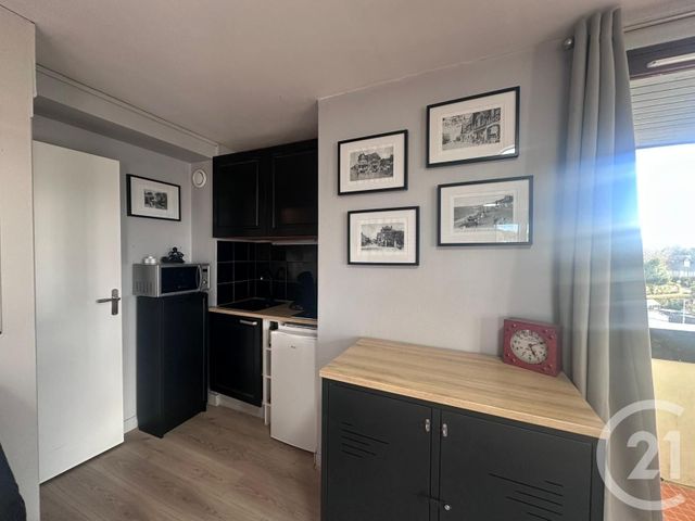 Appartement Studio à louer - 1 pièce - 20.4 m2 - BLONVILLE SUR MER - 14 - BASSE-NORMANDIE - Century 21 Bagot Immobilier