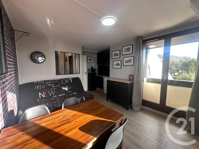 Appartement Studio à louer - 1 pièce - 20.4 m2 - BLONVILLE SUR MER - 14 - BASSE-NORMANDIE - Century 21 Bagot Immobilier