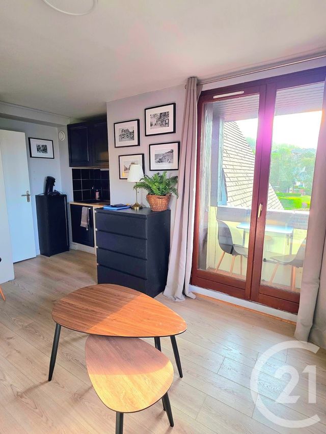 Appartement Studio à louer - 1 pièce - 20.4 m2 - BLONVILLE SUR MER - 14 - BASSE-NORMANDIE - Century 21 Bagot Immobilier
