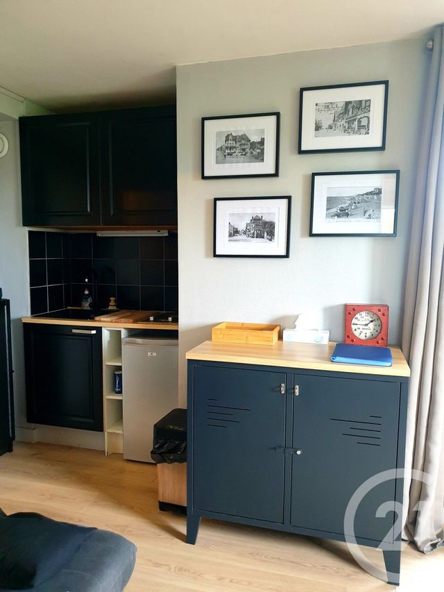 Appartement Studio à louer - 1 pièce - 20.4 m2 - BLONVILLE SUR MER - 14 - BASSE-NORMANDIE - Century 21 Bagot Immobilier