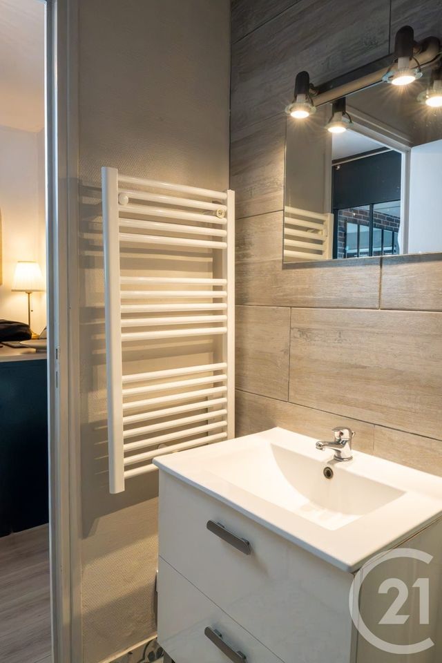 Appartement Studio à louer - 1 pièce - 20.4 m2 - BLONVILLE SUR MER - 14 - BASSE-NORMANDIE - Century 21 Bagot Immobilier