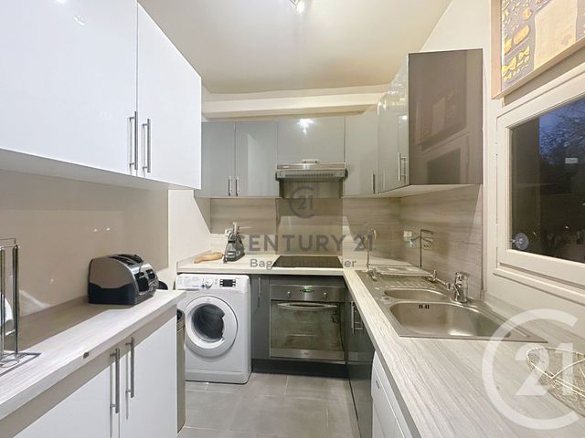 Appartement à louer - 5 pièces - 70.0 m2 - TOURGEVILLE - 14 - BASSE-NORMANDIE - Century 21 Bagot Immobilier