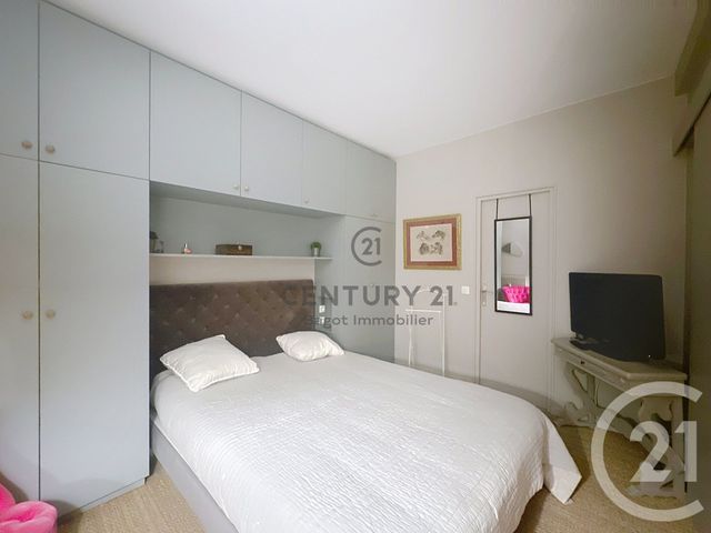 Appartement à louer - 5 pièces - 70.0 m2 - TOURGEVILLE - 14 - BASSE-NORMANDIE - Century 21 Bagot Immobilier