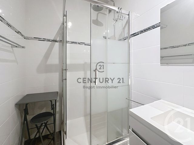 Appartement à louer - 5 pièces - 70.0 m2 - TOURGEVILLE - 14 - BASSE-NORMANDIE - Century 21 Bagot Immobilier