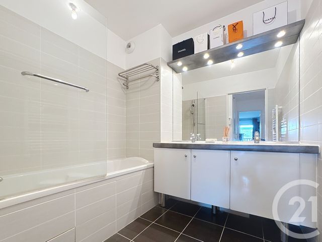 Appartement F3 à vendre - 3 pièces - 69.53 m2 - DEAUVILLE - 14 - BASSE-NORMANDIE - Century 21 Bagot Immobilier