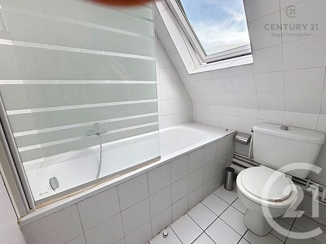 Appartement F2 à louer - 2 pièces - 28.9 m2 - VILLERS SUR MER - 14 - BASSE-NORMANDIE - Century 21 Bagot Immobilier