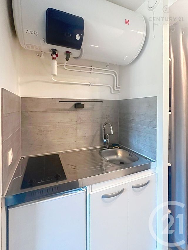 Appartement Studio à louer - 1 pièce - 20.08 m2 - BLONVILLE SUR MER - 14 - BASSE-NORMANDIE - Century 21 Bagot Immobilier