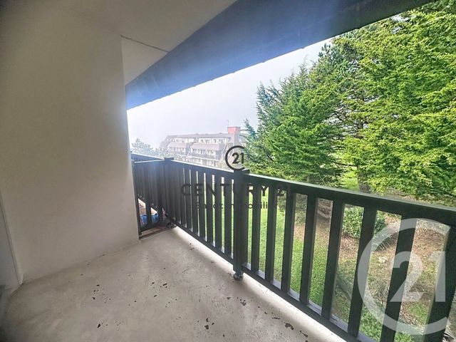 Appartement F3 à louer - 3 pièces - 47.6 m2 - BLONVILLE SUR MER - 14 - BASSE-NORMANDIE - Century 21 Bagot Immobilier