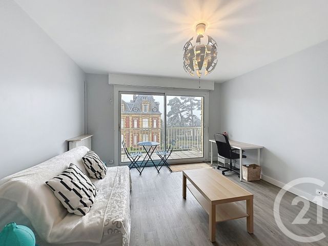 Appartement F1 à louer - 1 pièce - 35.0 m2 - VILLERS SUR MER - 14 - BASSE-NORMANDIE - Century 21 Bagot Immobilier