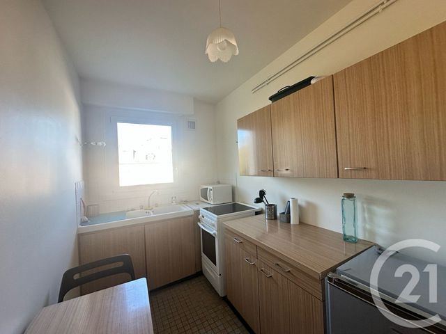 Appartement F1 à louer - 1 pièce - 35.0 m2 - VILLERS SUR MER - 14 - BASSE-NORMANDIE - Century 21 Bagot Immobilier