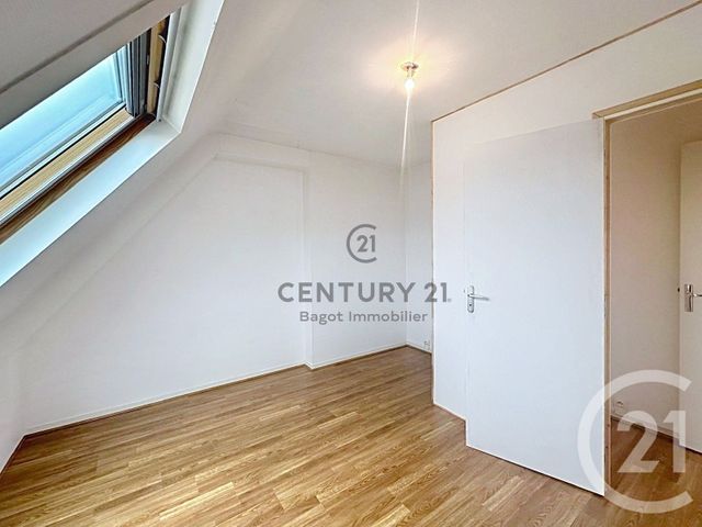 Appartement F4 à louer - 4 pièces - 65.0 m2 - PONT L EVEQUE - 14 - BASSE-NORMANDIE - Century 21 Bagot Immobilier