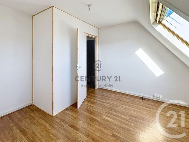 Appartement F4 à louer - 4 pièces - 65.0 m2 - PONT L EVEQUE - 14 - BASSE-NORMANDIE - Century 21 Bagot Immobilier