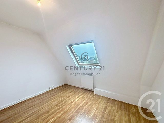 Appartement F4 à louer - 4 pièces - 65.0 m2 - PONT L EVEQUE - 14 - BASSE-NORMANDIE - Century 21 Bagot Immobilier