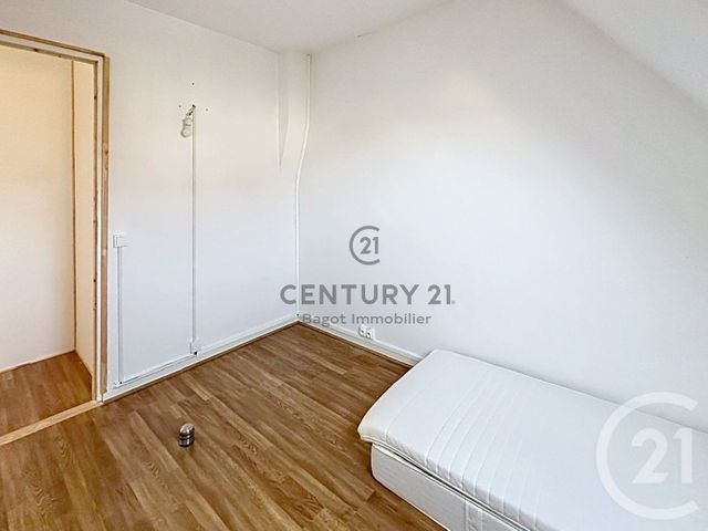 Appartement F4 à louer - 4 pièces - 65.0 m2 - PONT L EVEQUE - 14 - BASSE-NORMANDIE - Century 21 Bagot Immobilier