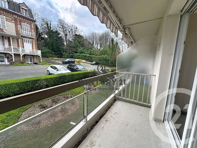 Appartement F1 à louer - 1 pièce - 18.0 m2 - VILLERS SUR MER - 14 - BASSE-NORMANDIE - Century 21 Bagot Immobilier