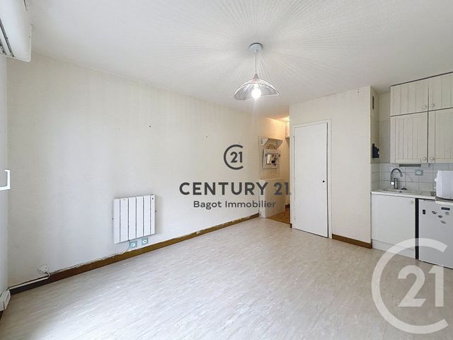 Appartement F1 à louer - 1 pièce - 18.0 m2 - VILLERS SUR MER - 14 - BASSE-NORMANDIE - Century 21 Bagot Immobilier