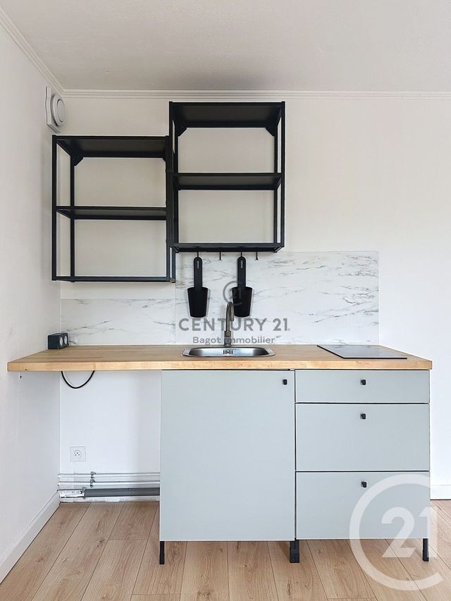 Appartement Studio à louer - 1 pièce - 24.0 m2 - VARAVILLE - 14 - BASSE-NORMANDIE - Century 21 Bagot Immobilier