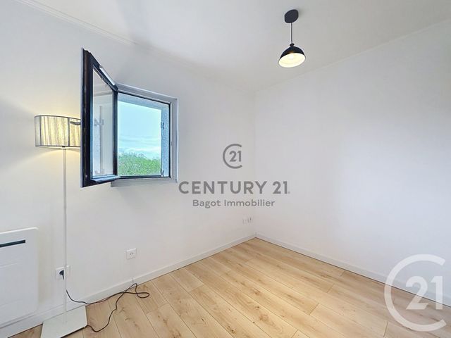 Appartement Studio à louer - 1 pièce - 24.0 m2 - VARAVILLE - 14 - BASSE-NORMANDIE - Century 21 Bagot Immobilier