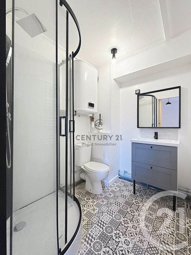 Appartement Studio à louer - 1 pièce - 24.0 m2 - VARAVILLE - 14 - BASSE-NORMANDIE - Century 21 Bagot Immobilier