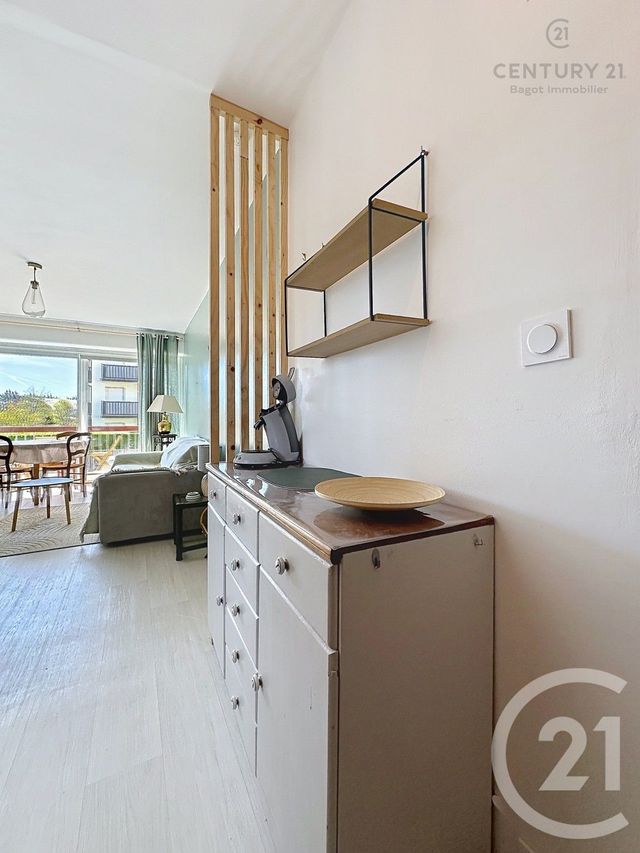 Appartement F2 à louer - 2 pièces - 29.58 m2 - BLONVILLE SUR MER - 14 - BASSE-NORMANDIE - Century 21 Bagot Immobilier