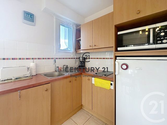 Appartement F2 à louer - 2 pièces - 36.81 m2 - BLONVILLE SUR MER - 14 - BASSE-NORMANDIE - Century 21 Bagot Immobilier